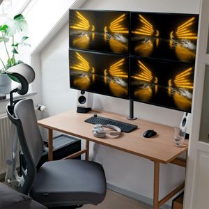 Suporte Articulado para Monitor Quadruplo de 14 a 32" Base Morsa